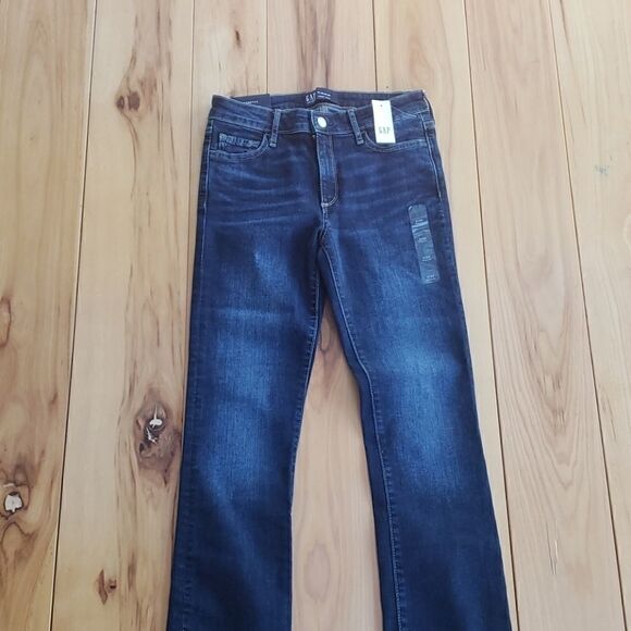GAP CROP KICK STRETCH MID-RISE DARK WASH JEANS, SIZE 0/25 - NEW - Picture 10 of 11
